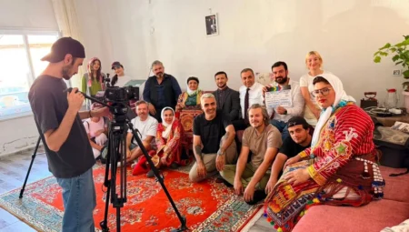 “Süper Köylü” Setinde Yoğun Tempo! Sivas Akıncılar’da Çekimler Sürüyor