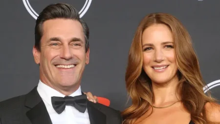 Jon Hamm Baba Oluyor: Anna Osceola İlk Bebeklerini Bekliyor