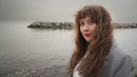 İrem Kahyaoğlu, “Tuzlu Kahve” Dizisinin Kadrosuna Katıldı! Meryem Karakteriyle Ekrana Dönüyor