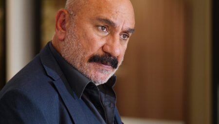 Mustafa Avkıran, “Uzak Şehir” Kadrosuna Katıldı! Üçüncü Sezonda Dengeleri Değiştirecek