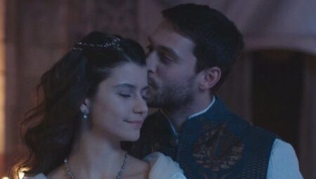 Beren Saat ile Ekin Koç 10 yıl sonra aynı projede buluşuyor