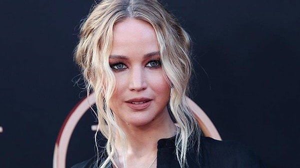 Değişimiyle Gündem Olmuştu: Jennifer Lawrence Çıplak Sahne Çekiminde Sette Gördüklerini Açıkladı!