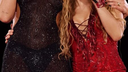 Dua Lipa ve Shakira’dan sahnede sürpriz düet