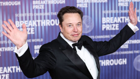 Elon Musk çocuklarının annesi Shivon Zilis ile ilişkisini gerekçe belirtmeden bitirdi