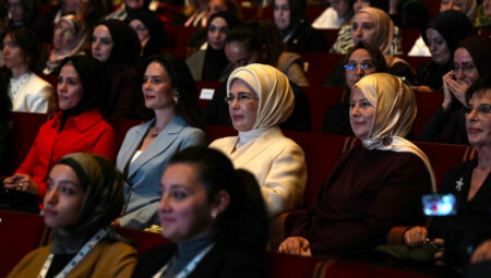 GİF’27’de gençler iz bıraktı, yıldızlar alkışladı