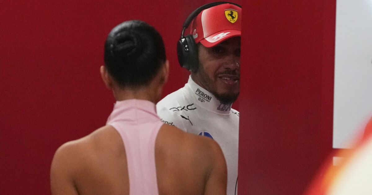 Kim Kardashian sevgilisi Lewis Hamilton'ı Singapur yarışında destekledi