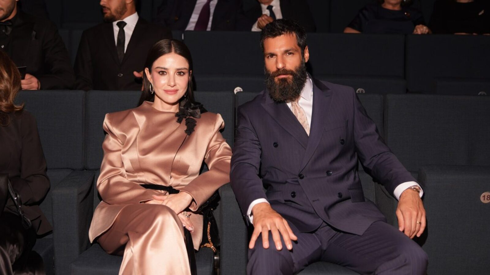 Özge Gürel "44" filminin galası için Bakü'de